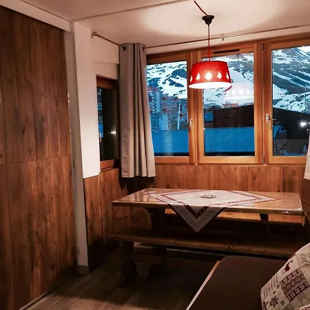 3 Pieces Au Coeur De Avec Wifi Et Acces Direct Aux Pistes - Fr-1-545-30 * Val Thorens